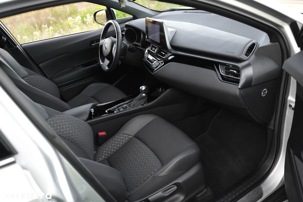 Toyota C-HR - 22