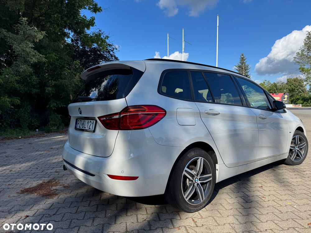 BMW Seria 2 218d Sport - 3