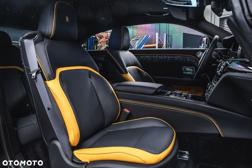 Rolls-Royce Spectre - 14