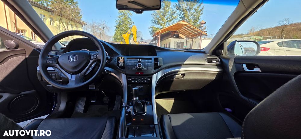 Honda Accord 2.2 i-DTEC Executive Navig - 6