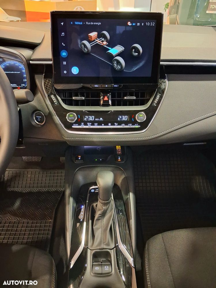 Toyota Corolla - 12