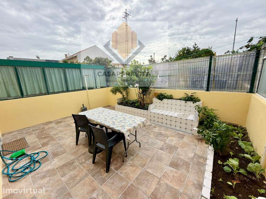 Moradia T3 Renovada com Terraços, Jardim e Box - Mafamude - Próximo... - Grande imagem: 4/38