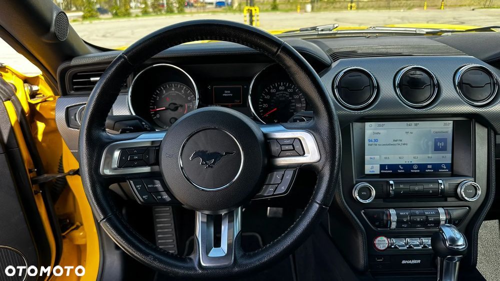 Ford Mustang 5.0 V8 GT - 12