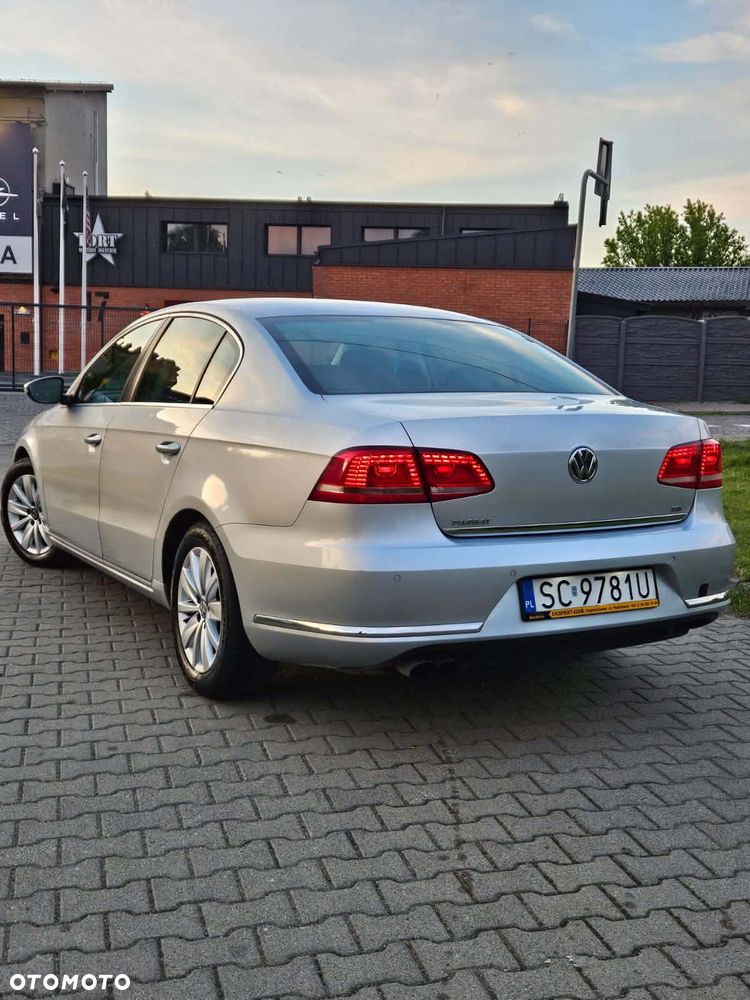 Volkswagen Passat - 6
