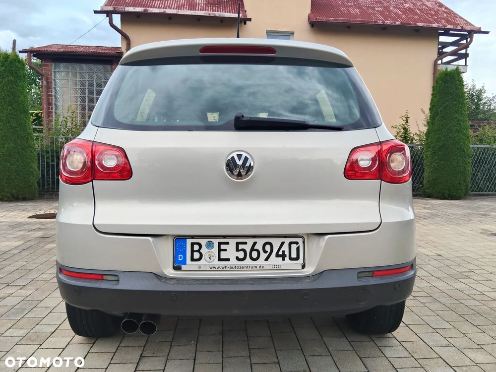 Volkswagen Tiguan - 6