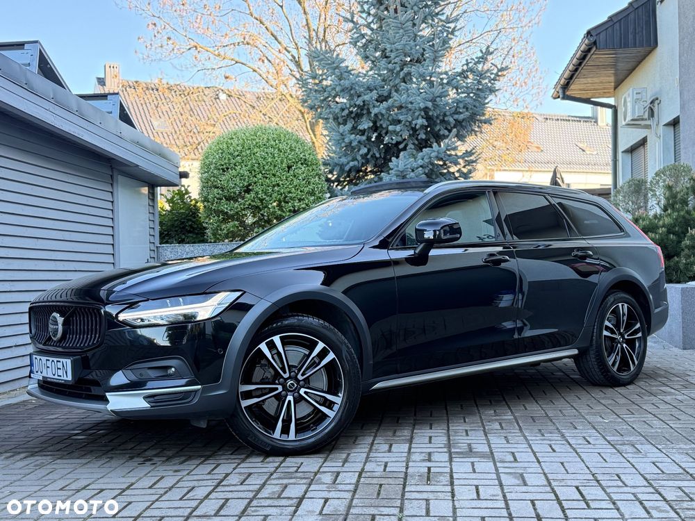 Volvo V90 Cross Country B5 D AWD Pro - 1