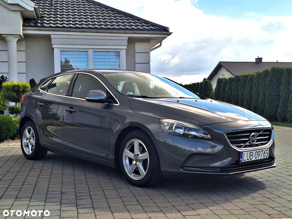 Volvo V40