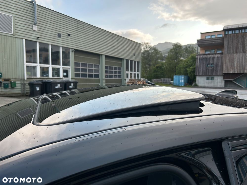 BMW Seria 3 330e xDrive M Sport sport - 7