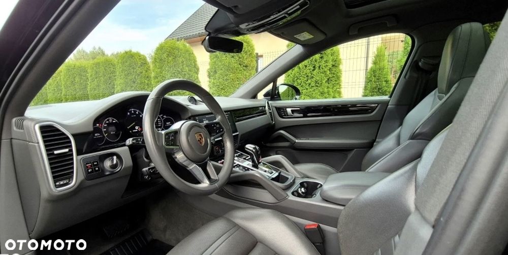 Porsche Cayenne E-Hybrid - 22