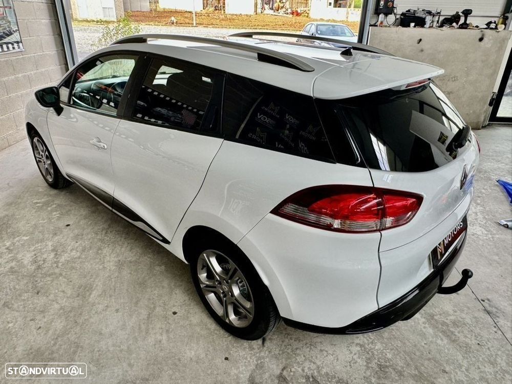 Renault Clio Sport Tourer 1.5 dCi Zen - 44