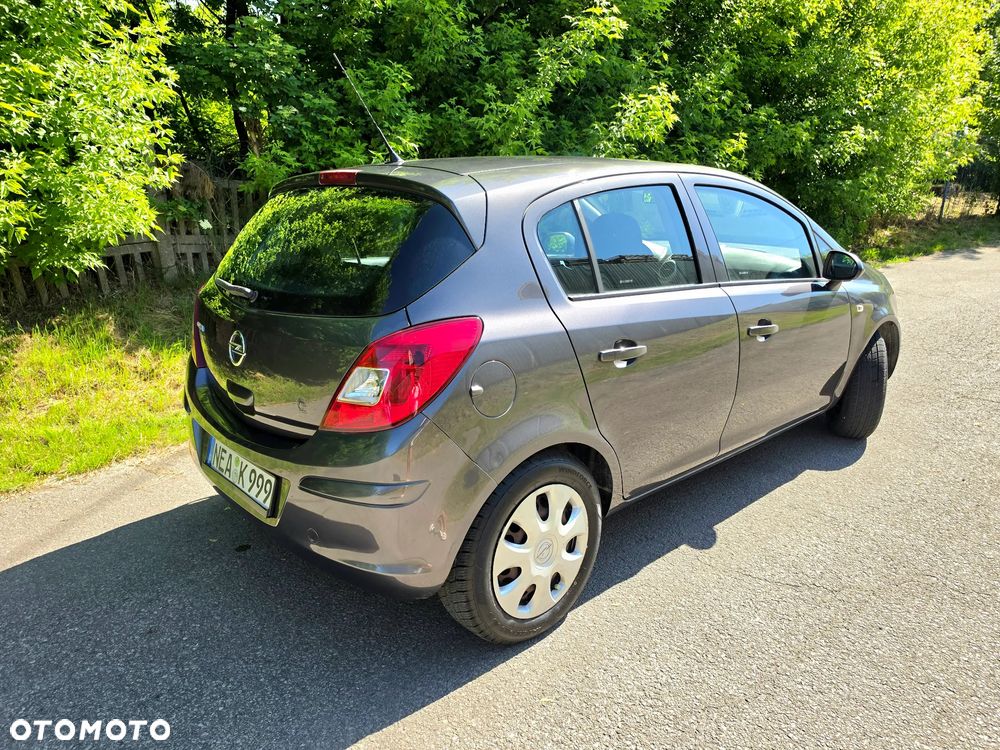 Opel Corsa 1.2 16V Essentia - 14