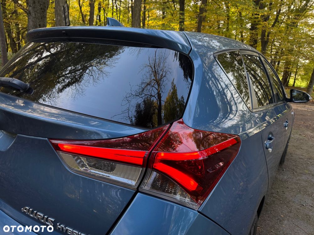 Toyota Auris 1.8 HSD Luna - 18