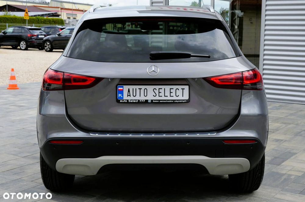 Mercedes-Benz GLA 180 d Style - 13