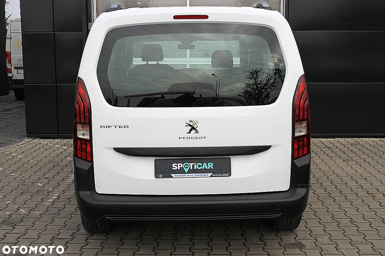 Peugeot Rifter - 14