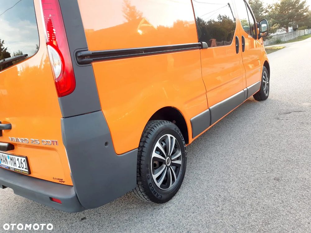 Opel Vivaro - 8
