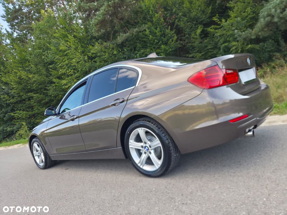 BMW Seria 3 316i Luxury Line - 7