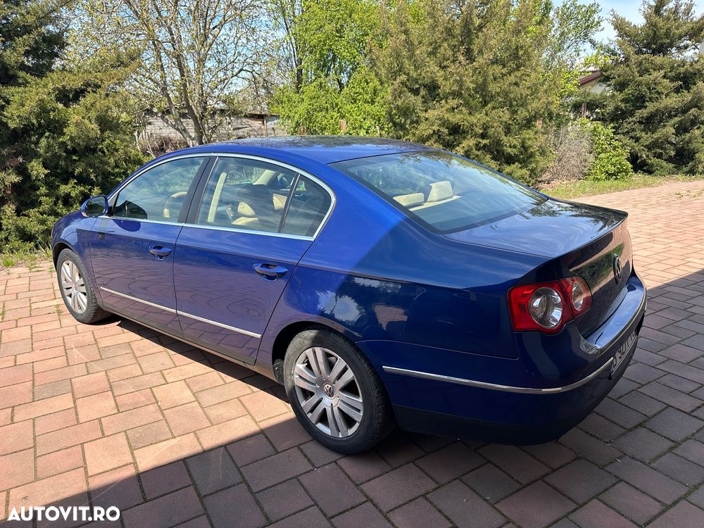 Volkswagen Passat - 12