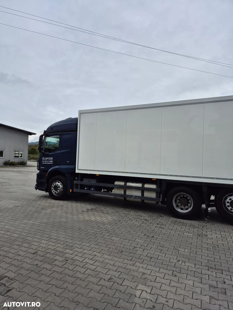 Mercedes-Benz Actros - 2