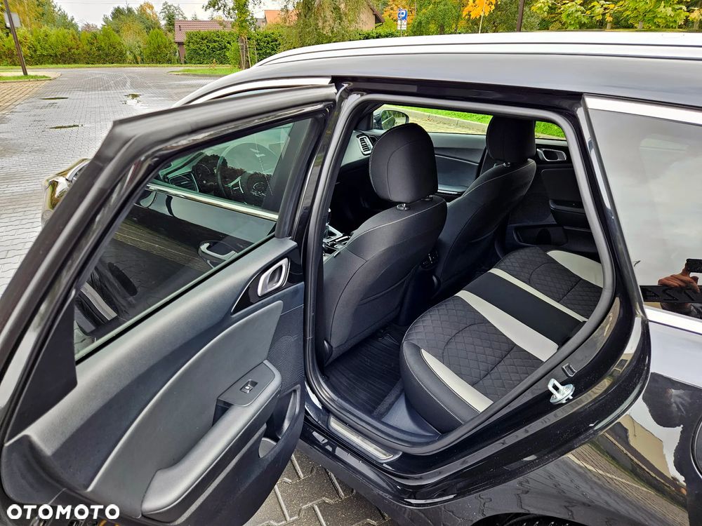 Kia Ceed SW 1.4 T-GDI OPF GT Line - 23