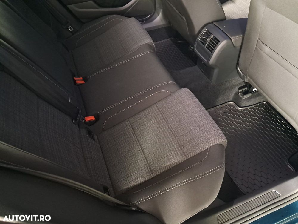 Volkswagen Passat - 18