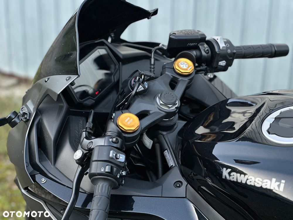 Kawasaki ZX - 6