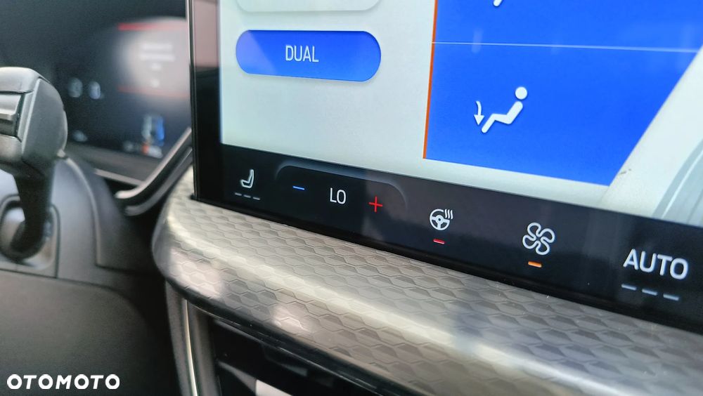 Ford Kuga 1.5 EcoBoost FWD Titanium - 34