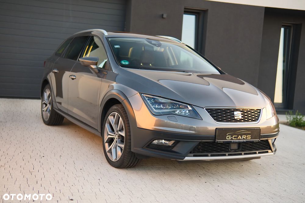 Seat Leon 2.0 TDI DPF Start&Stop DSG XCELLENCE - 4