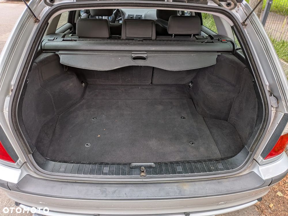 BMW Seria 3 - 16