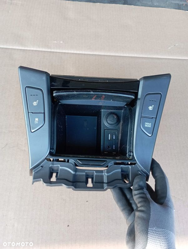 HYUNDAI I40 KOMBI SCHOWEK KONSOLI USB 84635-3Z100 - 5