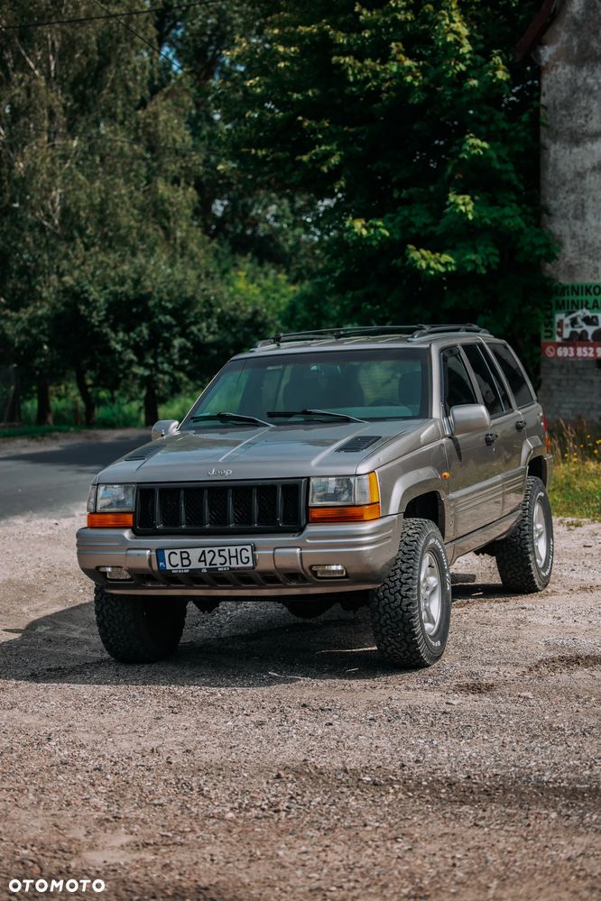 Jeep Grand Cherokee - 2