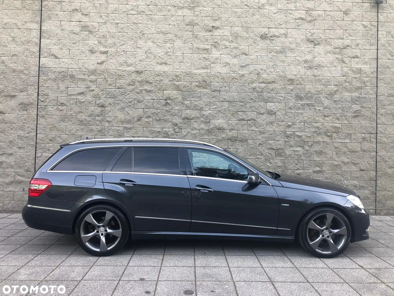 Mercedes-Benz Klasa E 250 CGI BlueEffICIENCY Avantgarde - 6