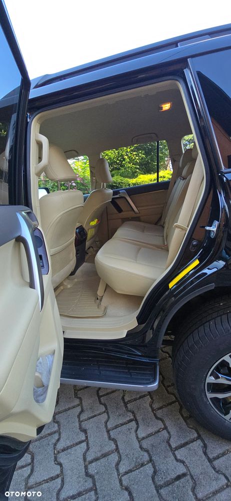 Toyota Land Cruiser LC 3.0 D-4D Invincible - 4