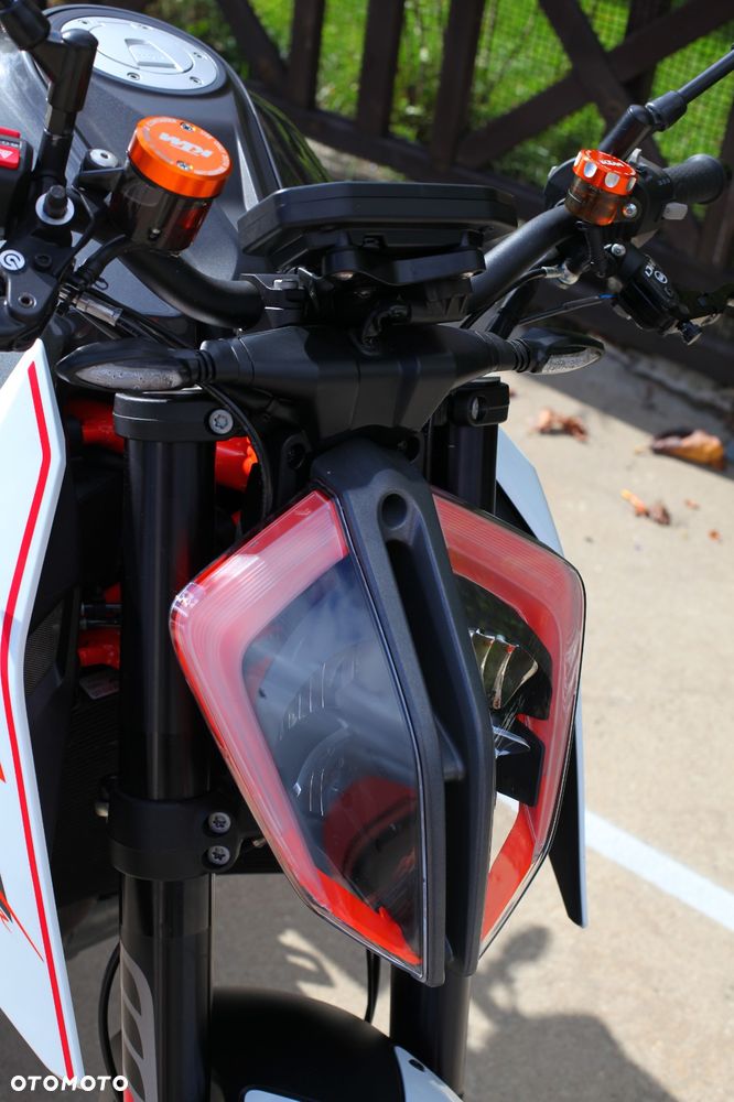 KTM Adventure 890 - 29
