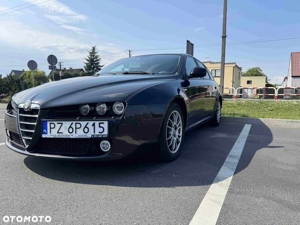 Alfa Romeo 159 1.9 JTDM 16V DPF Automatik Distinctive - 2