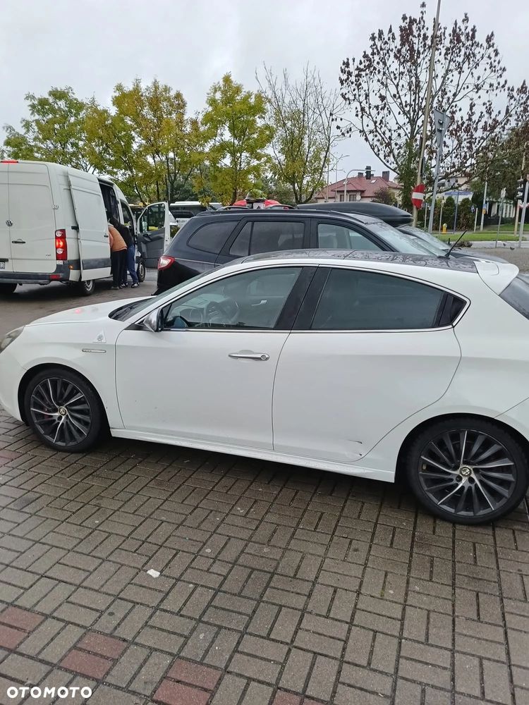 Alfa Romeo Giulietta 1750 TBi Quadrifoglio Verde - 14