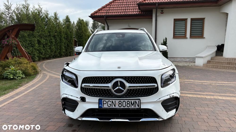 Mercedes-Benz GLB 200 4-Matic AMG Line 8G-DCT - 12
