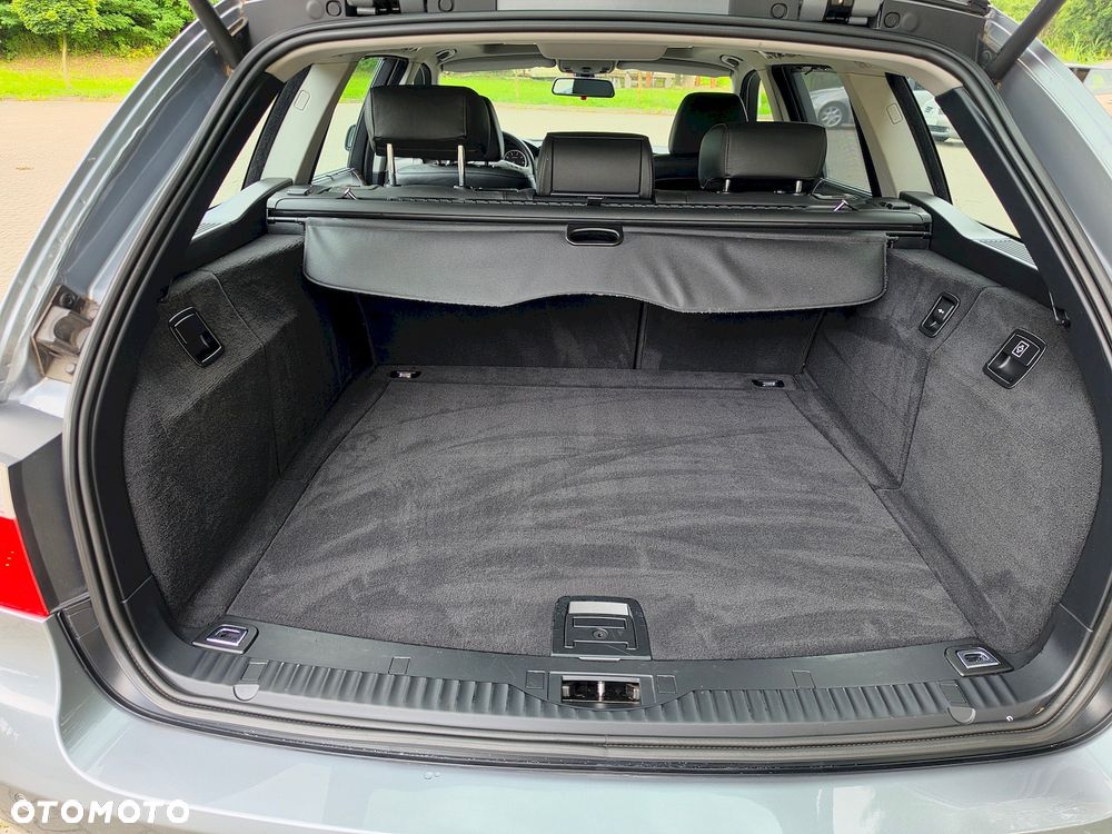 BMW Seria 5 - 32