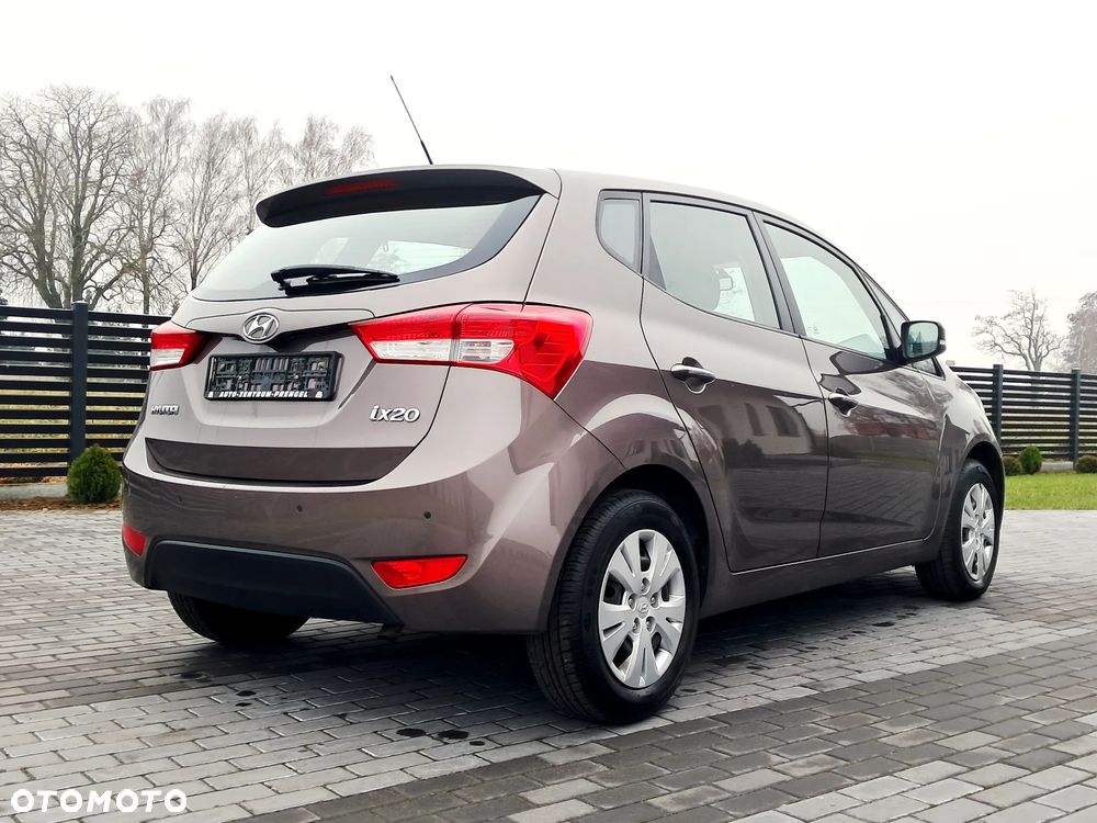 Hyundai ix20 1.4 blue - 10