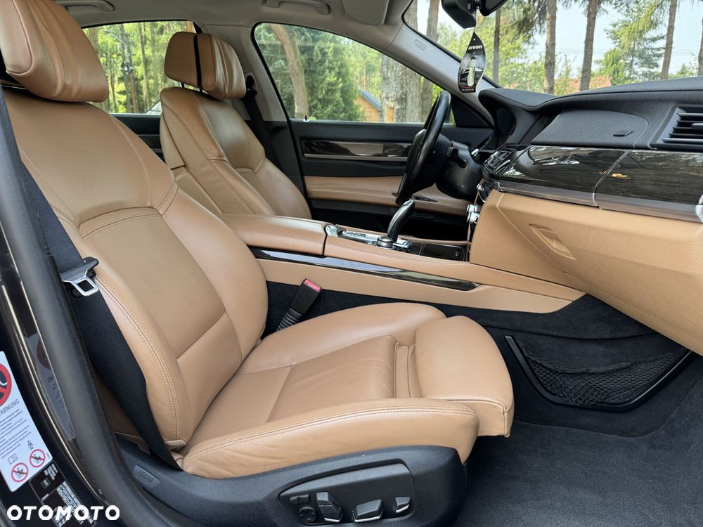 BMW Seria 7 740d xDrive Edition Exclusive - 37
