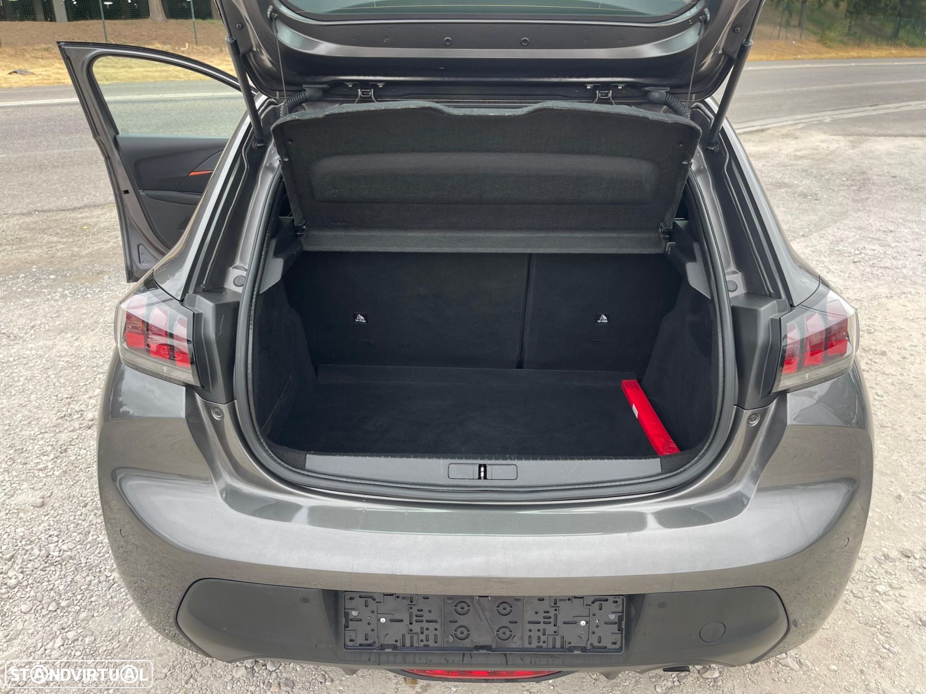 Peugeot 208 PureTech 75 Allure Pack - 21
