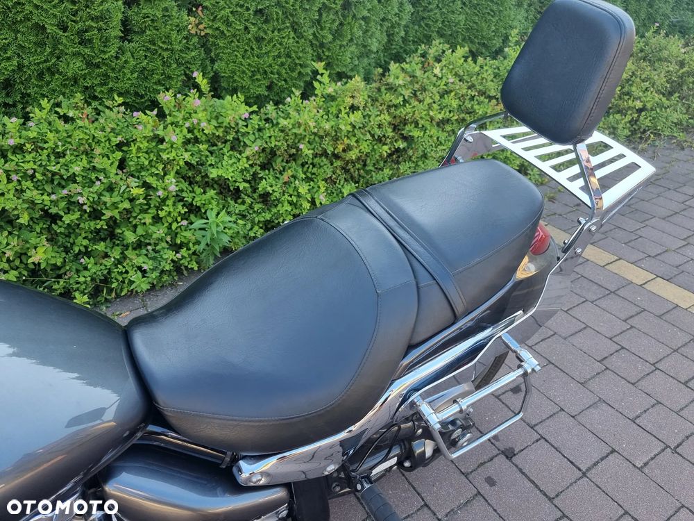 Suzuki Boulevard - 12