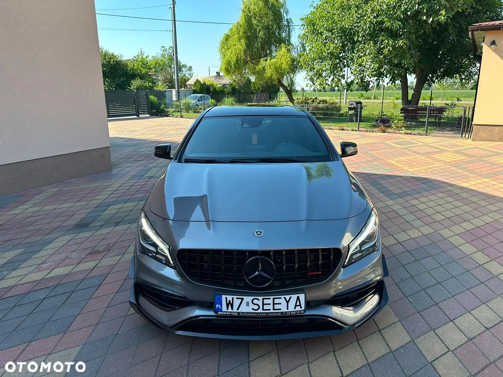 Mercedes-Benz CLA - 4
