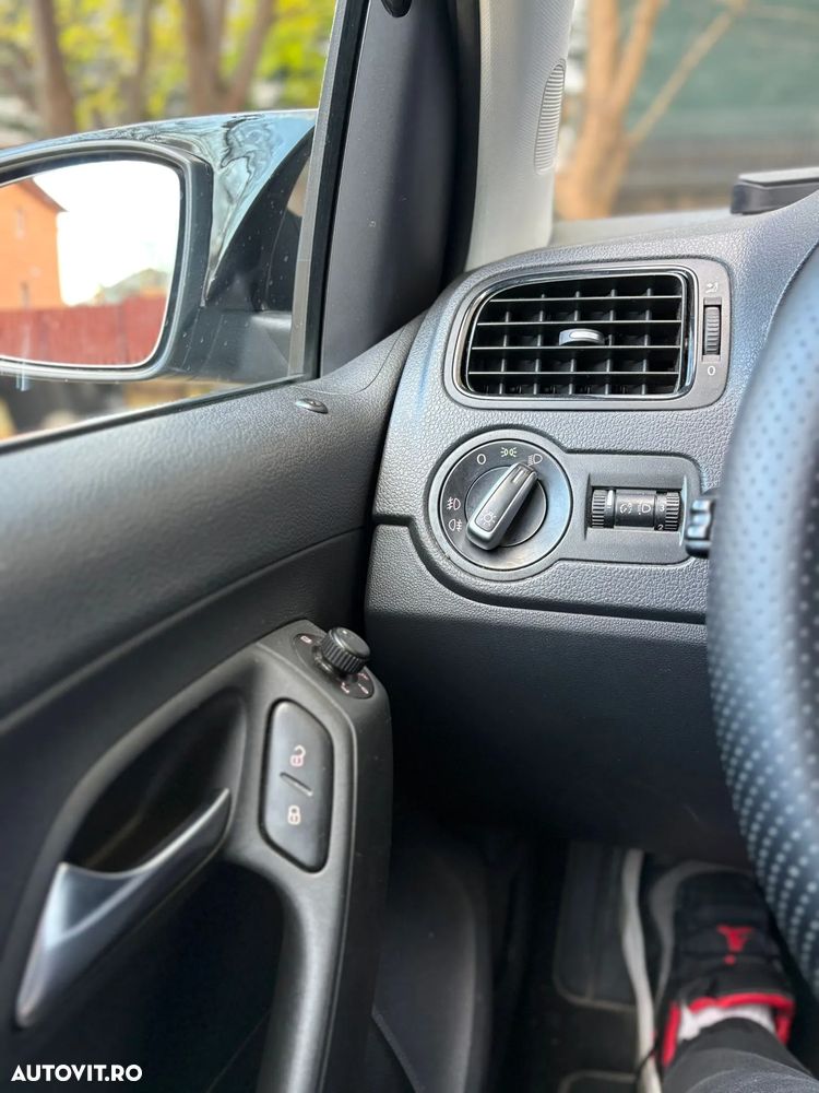Volkswagen Polo - 14