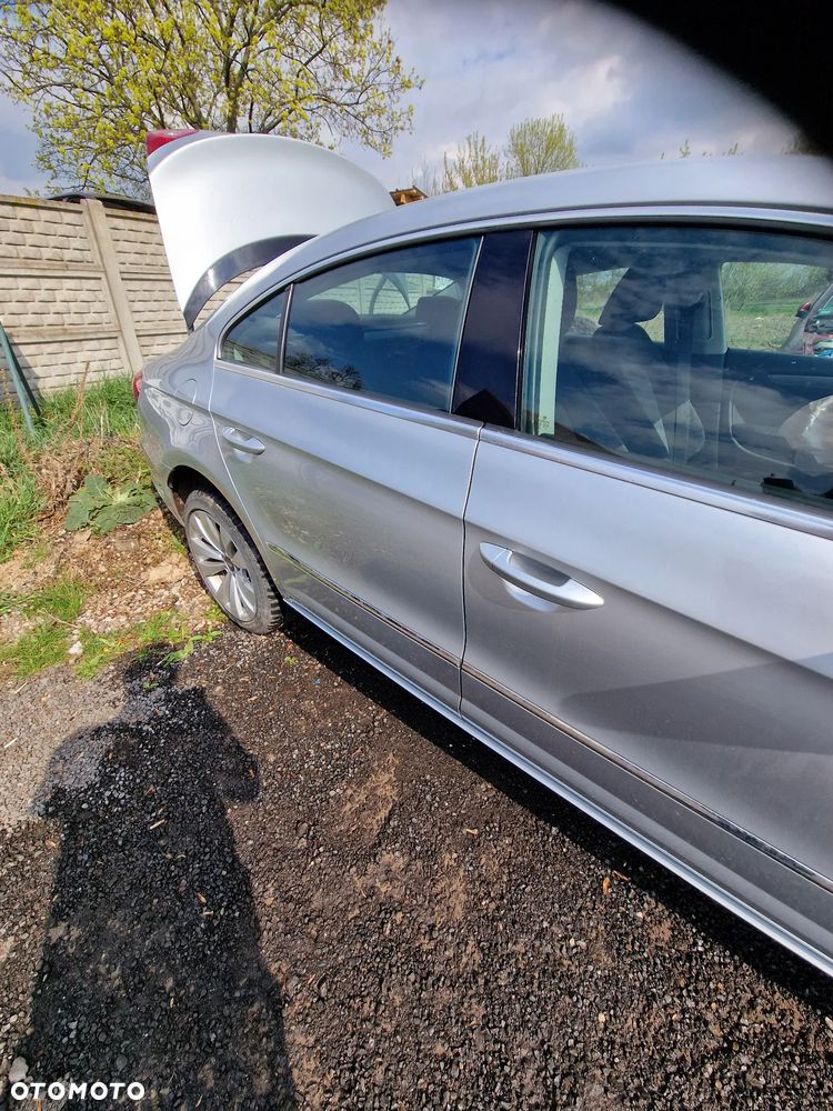 Drzwi  prawy  tył  vw  Passat  cc  w  kolorze  LA7W - 2