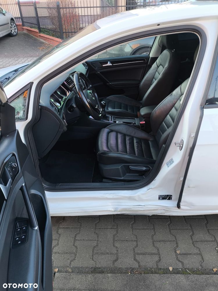 Volkswagen Golf 2.0 BlueTDI Highline - 11
