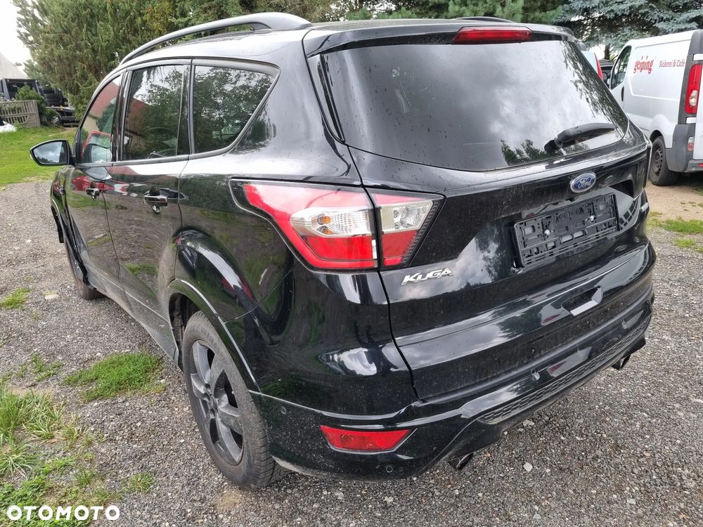Ford Kuga 1.5 EcoBoost 2x4 ST-Line - 15