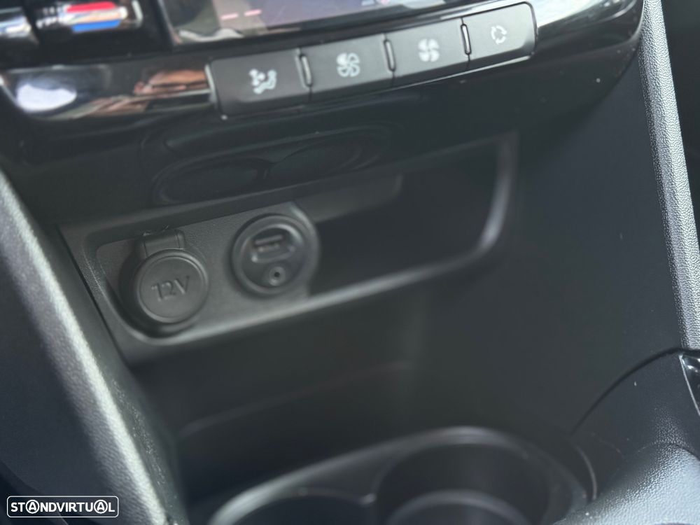 Peugeot 2008 1.2 PureTech Allure - 19