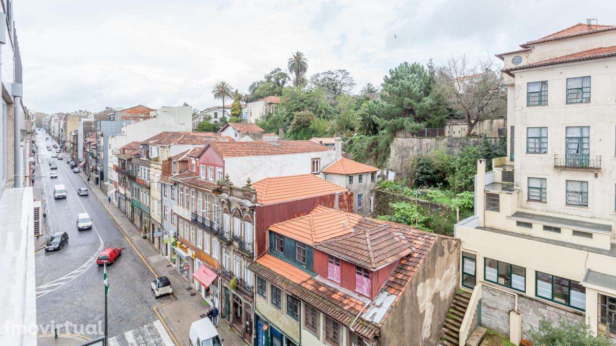 Apartamento com 1 quartos - localizado em Santo Ildefonso Porto - Grande imagem: 2/30