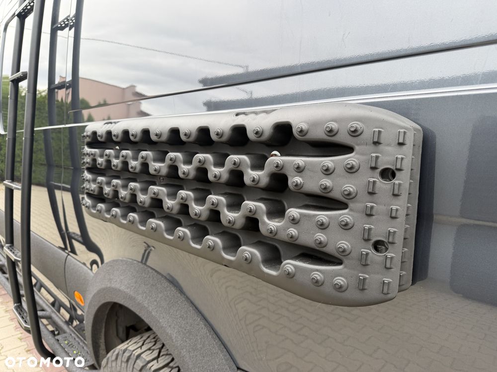 Mercedes-Benz Sprinter - 18