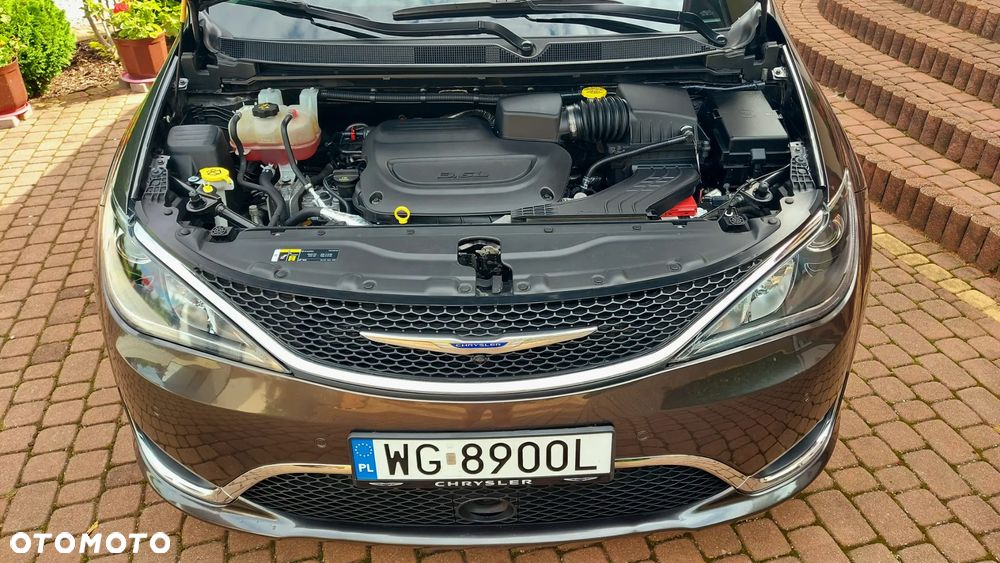 Chrysler Pacifica - 9
